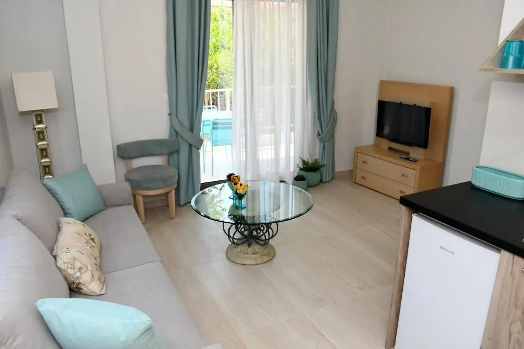 Theano Luxury Suites Nikiti Ξενοδοχείο