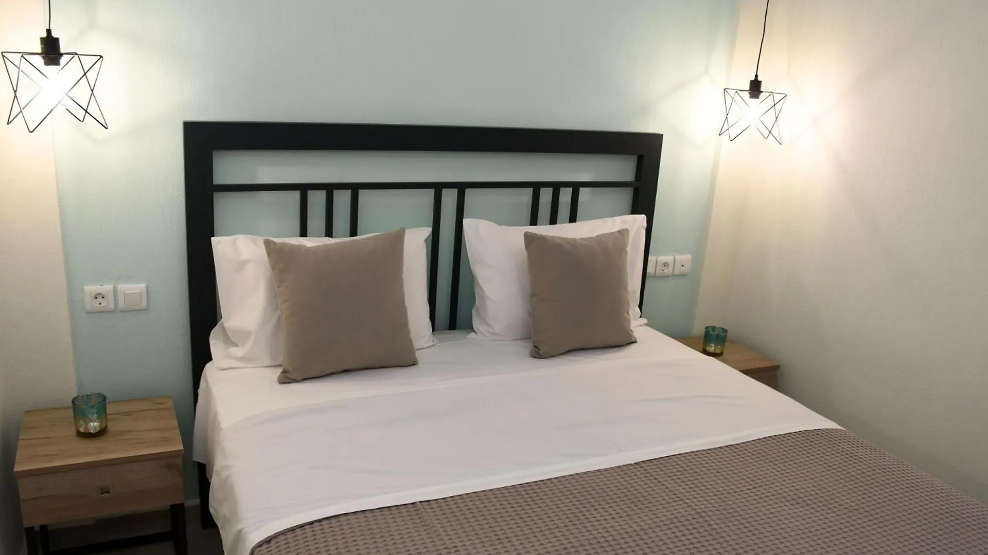 Theano Luxury Suites Nikiti Ξενοδοχείο